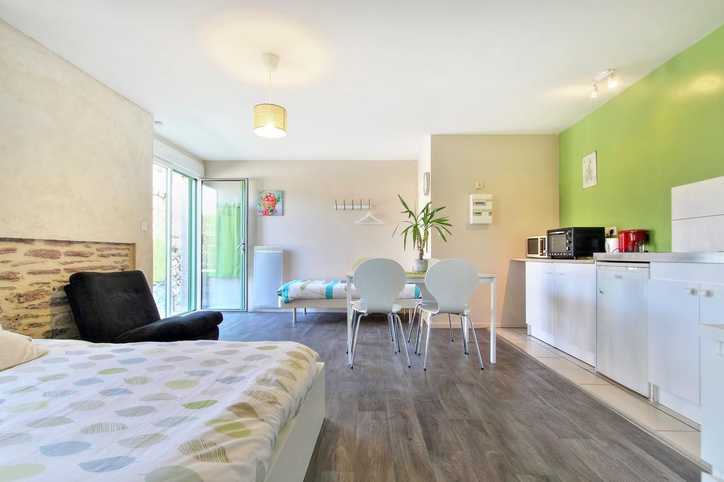Les Gîtes d'Emilie Melesse Extérieur photo