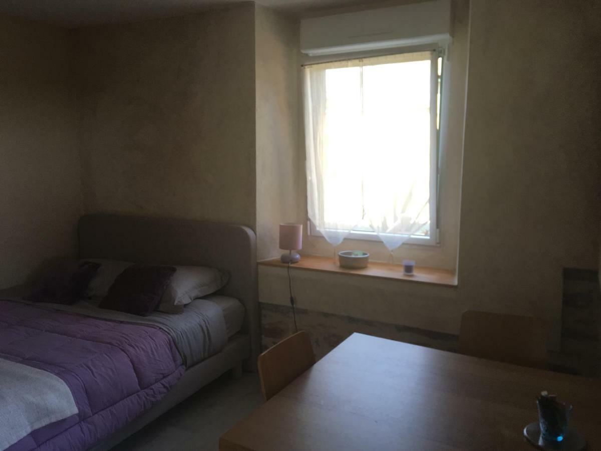 Les Gîtes d'Emilie Melesse Extérieur photo