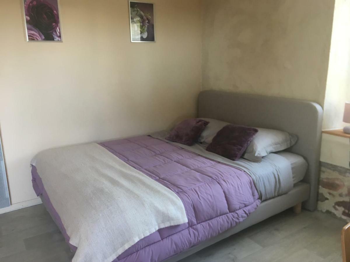 Les Gîtes d'Emilie Melesse Extérieur photo